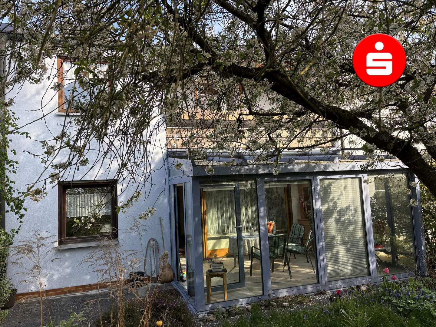 Titelbild - Reihenmittelhaus in 90473 Nürnberg mit 118m² kaufen
