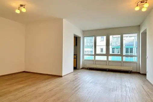 Seniorenwohnung mit Komfort & Stellplatz