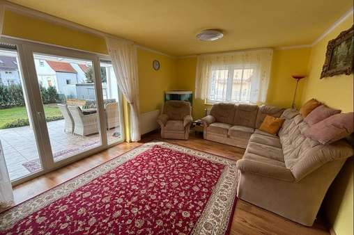 Wohnzimmer - Einfamilienhaus in 91217 Hersbruck mit 105m² kaufen
