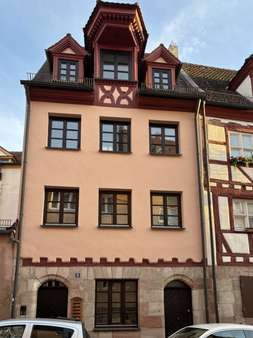 Haus Ansicht - Sonstige in 90403 Nürnberg mit 214m² kaufen