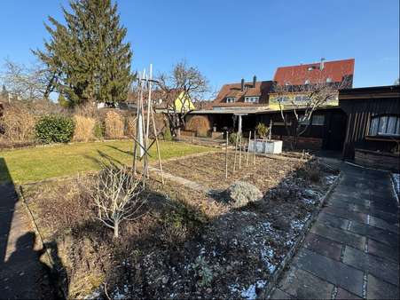 Garten Garten - Doppelhaushälfte in 90441 Nürnberg mit 135m² kaufen