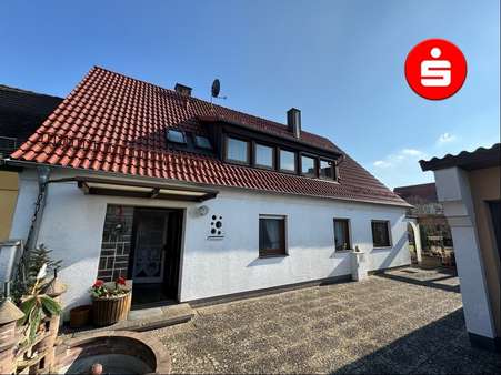 Titelbild Titelbild - Doppelhaushälfte in 90441 Nürnberg mit 135m² kaufen