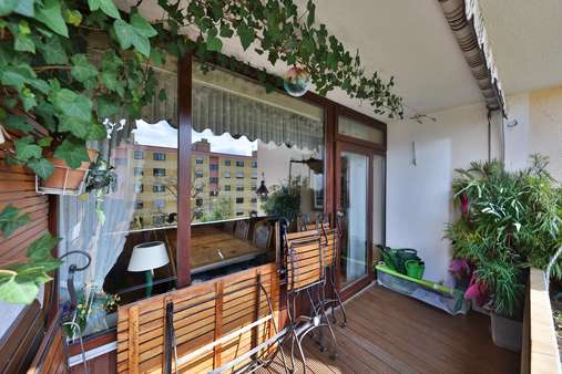 Balkon - Etagenwohnung in 90431 Nürnberg mit 92m² kaufen