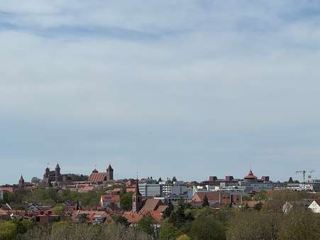 Blick von der Loggia - Dachgeschosswohnung in 90402 Nürnberg mit 69m² kaufen