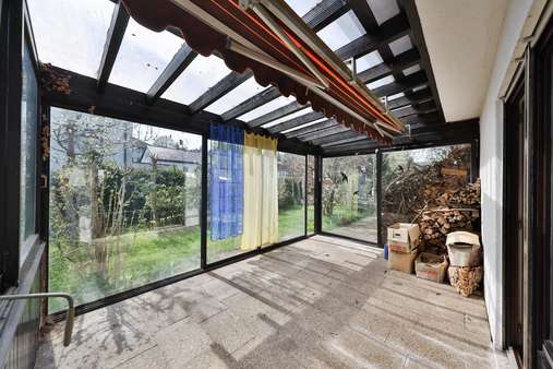 Wintergarten - Einfamilienhaus in 90475 Nürnberg mit 200m² kaufen