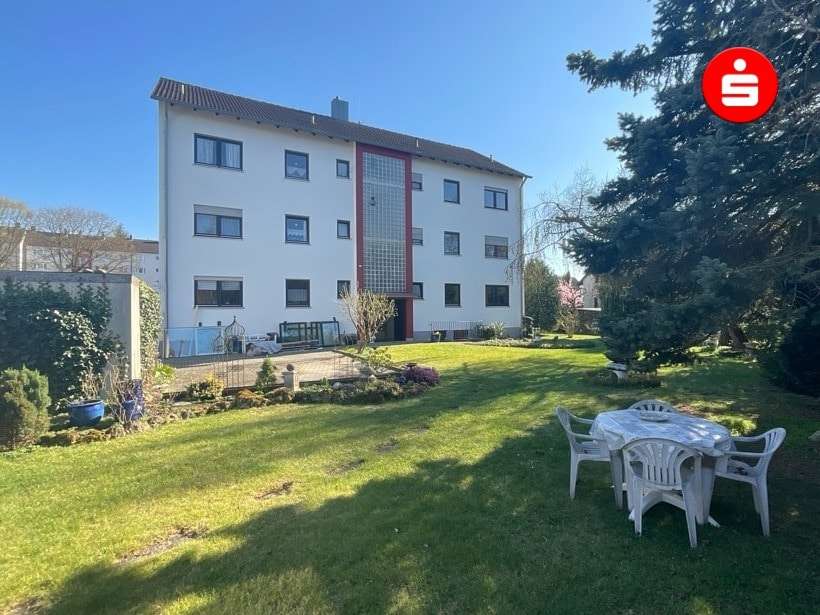 Hausansicht - Erdgeschosswohnung in 91207 Lauf mit 75m² mieten