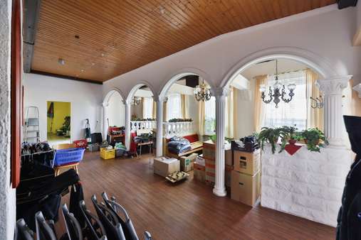 Gaststätte EG  - Mehrfamilienhaus in 90441 Nürnberg mit 306m² kaufen