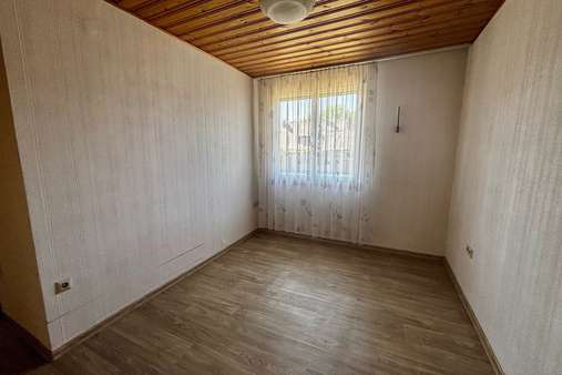 Schlafzimmer - Reiheneckhaus in 90607 Rückersdorf mit 48m² kaufen