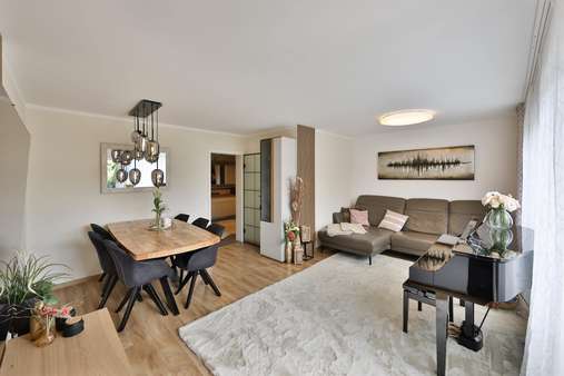 Wohn-/Essbereich - Reihenmittelhaus in 90475 Nürnberg mit 107m² kaufen