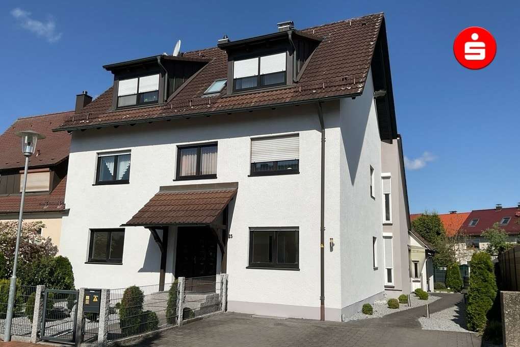 Hausansicht - Erdgeschosswohnung in 90552 Röthenbach mit 70m² mieten
