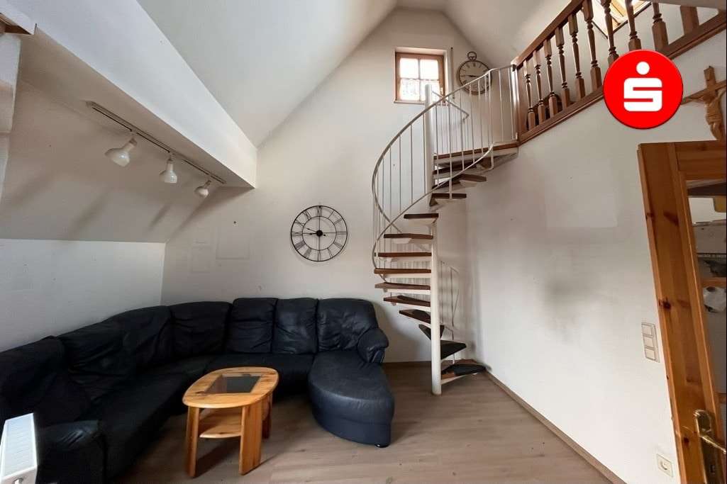 Wohnbereich Wohnbereich - Dachgeschosswohnung in 90610 Winkelhaid mit 86m² kaufen