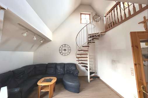 Wohnbereich - Dachgeschosswohnung in 90610 Winkelhaid mit 104m² kaufen