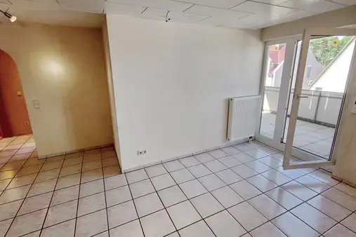 Schöne, sonnige 3 Zi.Dachgeschosswohnung mit 2 Balkonen