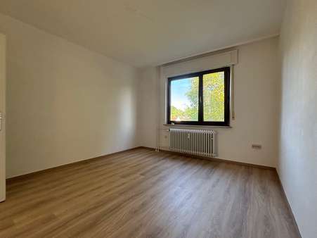Kinderzimmer Kinderzimmer - Etagenwohnung in 90451 Nürnberg mit 69m² mieten