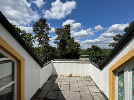 Terrasse 2 - Dachgeschosswohnung in 90571 Schwaig mit 178m² kaufen