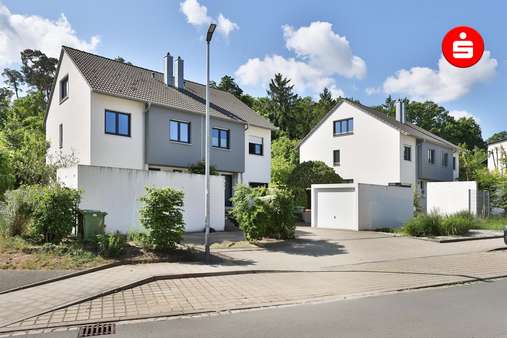 Titelbild Titelbild - Wohnanlage in 90522 Oberasbach mit 558m² als Kapitalanlage kaufen
