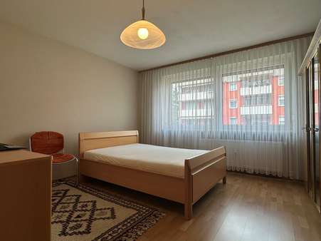 Schlafzimmer - Etagenwohnung in 90427 Nürnberg mit 56m² mieten
