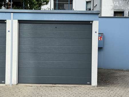 Garage Garage - Etagenwohnung in 90491 Nürnberg mit 122m² kaufen