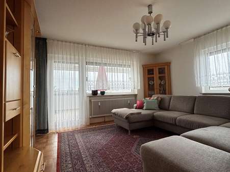 Wohnzimmer Wohnzimmer - Etagenwohnung in 90491 Nürnberg mit 122m² kaufen