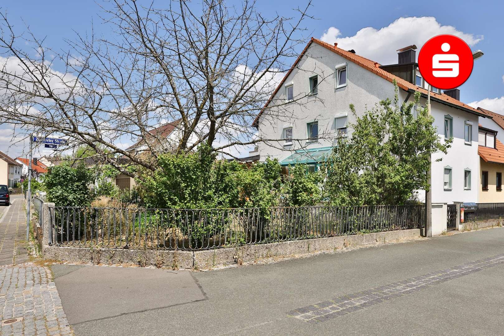 Titelbild Titelbild - Mehrfamilienhaus in 90449 Nürnberg mit 261m² kaufen