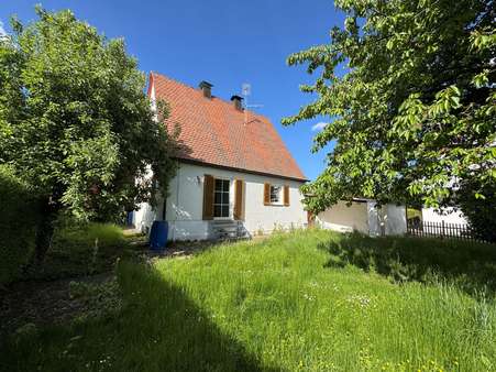 Grundstück mit Altbestand - Grundstück in 90571 Schwaig mit 612m² kaufen