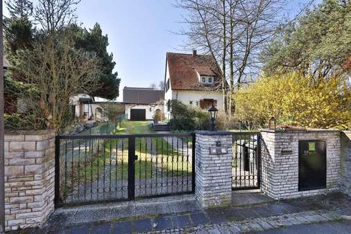 Außenansicht - Grundstück in 90480 Nürnberg mit 480m² kaufen