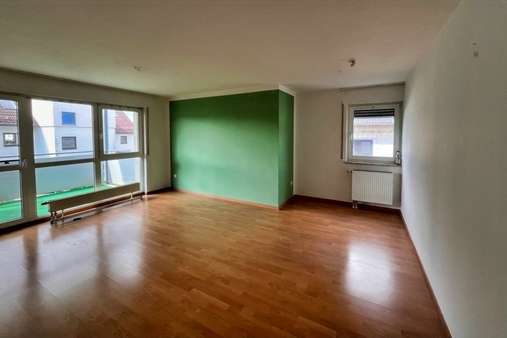 Wohnzimmer Wohnzimmer - Etagenwohnung in 91227 Leinburg mit 85m² kaufen