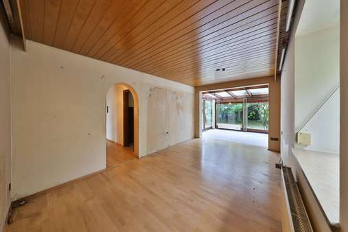 Wohnen-Essen EG Wohnen-Essen EG - Zweifamilienhaus in 90475 Nürnberg mit 155m² kaufen