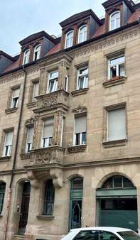 Außenansicht Außenansicht - Dachgeschosswohnung in 90429 Nürnberg mit 60m² kaufen