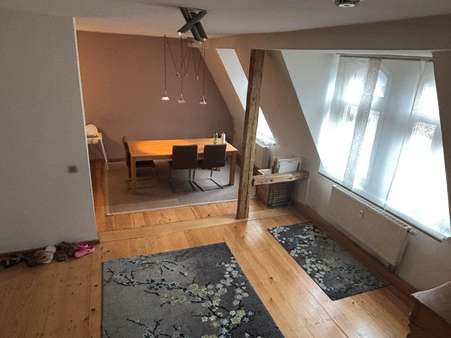 Wohn-Essbereich Wohn-Essbereich - Dachgeschosswohnung in 90429 Nürnberg mit 60m² kaufen