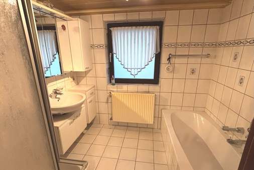 Bad-EG - Doppelhaushälfte in 91236 Alfeld mit 144m² kaufen