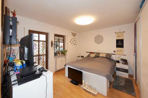 Schlafzimmer - Etagenwohnung in 91126 Rednitzhembach mit 80m² mieten