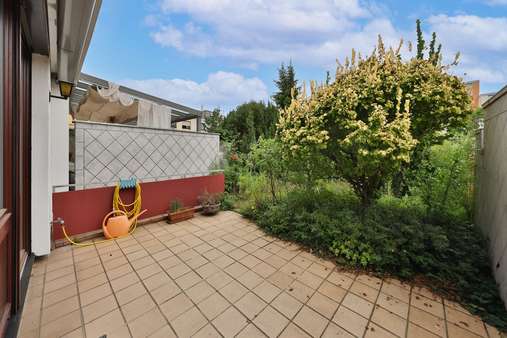 Terrasse Terrasse - Reihenmittelhaus in 90547 Stein mit 106m² kaufen