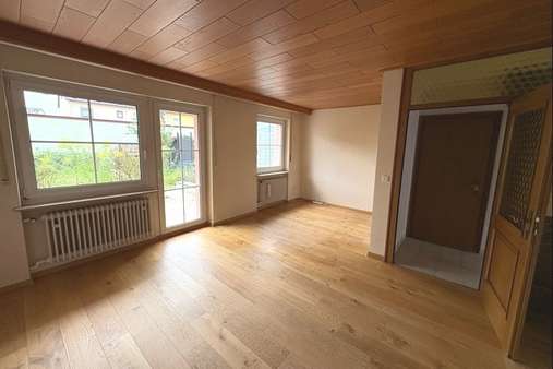 Wohn-/Esszimmer Wohn-/Esszimmer - Reihenmittelhaus in 90518 Altdorf mit 83m² kaufen