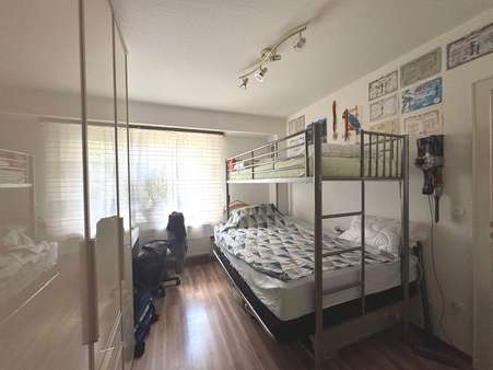 Kinderzimmer Kinderzimmer - Erdgeschosswohnung in 90489 Nürnberg mit 59m² kaufen