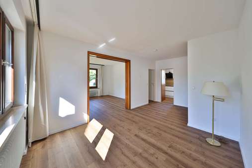 Essdiele Essdiele - Einfamilienhaus in 90475 Nürnberg mit 140m² kaufen