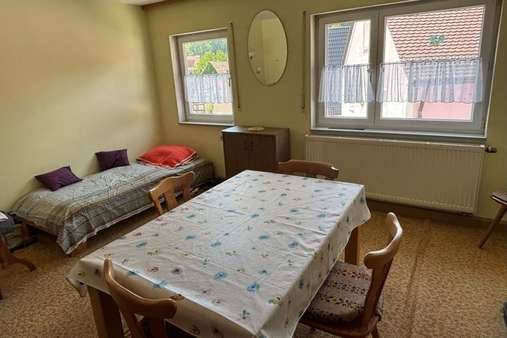 Wohn- und Esszimmer - Einfamilienhaus in 91241 Kirchensittenbach mit 91m² kaufen