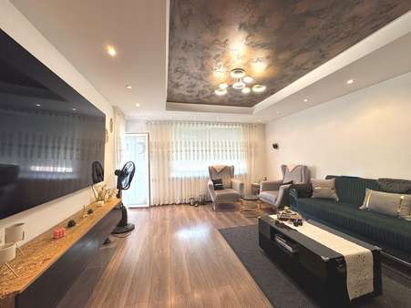 Wohnzimmer Wohnzimmer - Etagenwohnung in 90489 Nürnberg mit 69m² kaufen