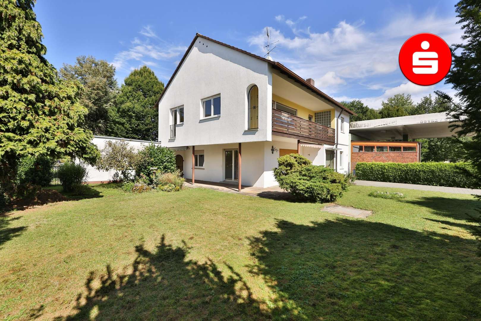 Hausansicht mit Garten Hausansicht mit Garten - Zweifamilienhaus in 91220 Schnaittach mit 185m² kaufen