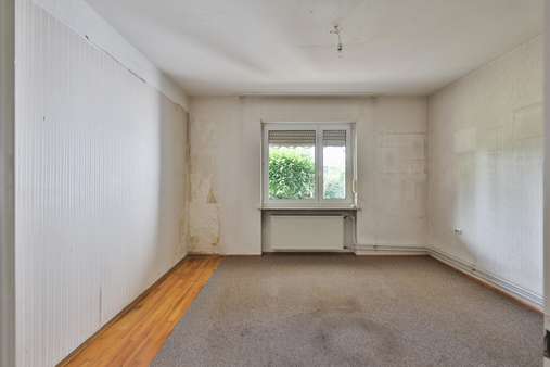 Schlafzimmer - EG Schlafzimmer - EG - Zweifamilienhaus in 91220 Schnaittach mit 185m² kaufen
