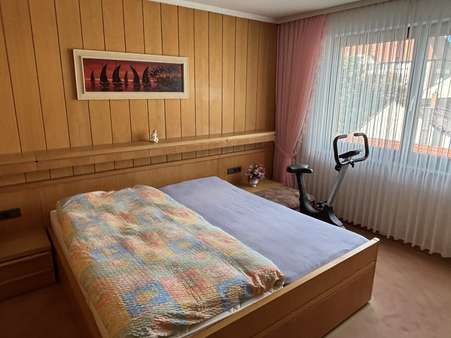 Schlafzimmer - Etagenwohnung in 90478 Nürnberg mit 80m² kaufen