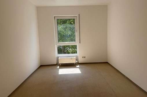 Kinderzimmer Kinderzimmer - Erdgeschosswohnung in 90530 Wendelstein mit 76m² kaufen