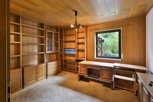 Arbeitszimmer Arbeitszimmer - Einfamilienhaus in 90475 Nürnberg mit 206m² kaufen