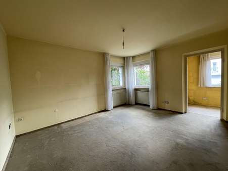 Wohnzimmer Erdgeschoss - Zweifamilienhaus in 90482 Nürnberg mit 138m² kaufen