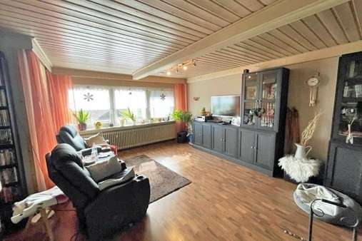Wohnzimmer - Erdgeschoss - Einfamilienhaus in 91244 Reichenschwand mit 250m² kaufen