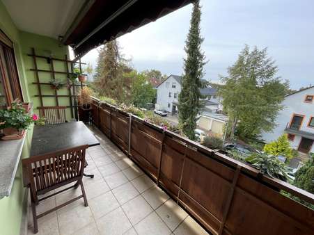 Balkon - Etagenwohnung in 90571 Schwaig mit 91m² kaufen