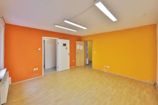 EG Büro 1 - Einfamilienhaus in 90530 Wendelstein mit 152m² kaufen