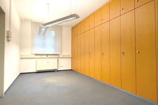 Kunden 2 - Erdgeschoss - Bürohaus in 91245 Simmelsdorf mit 97m² kaufen