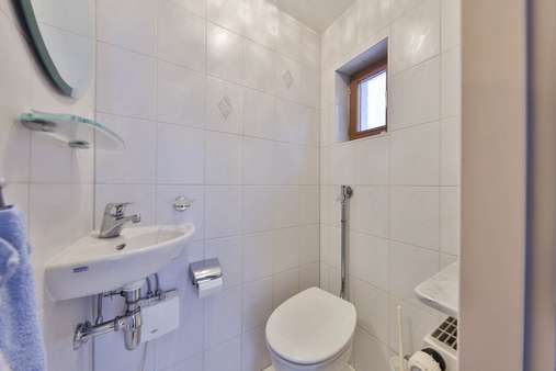 Gäste-WC - Einfamilienhaus in 90475 Nürnberg mit 101m² kaufen