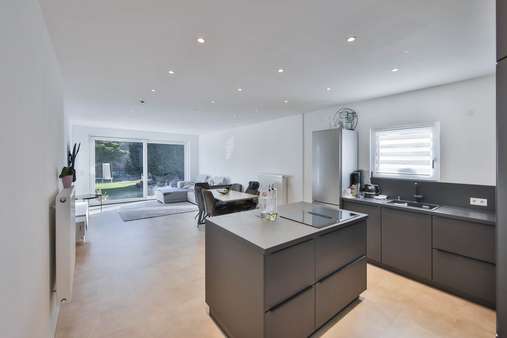 Küche - Doppelhaushälfte in 90411 Nürnberg mit 121m² kaufen